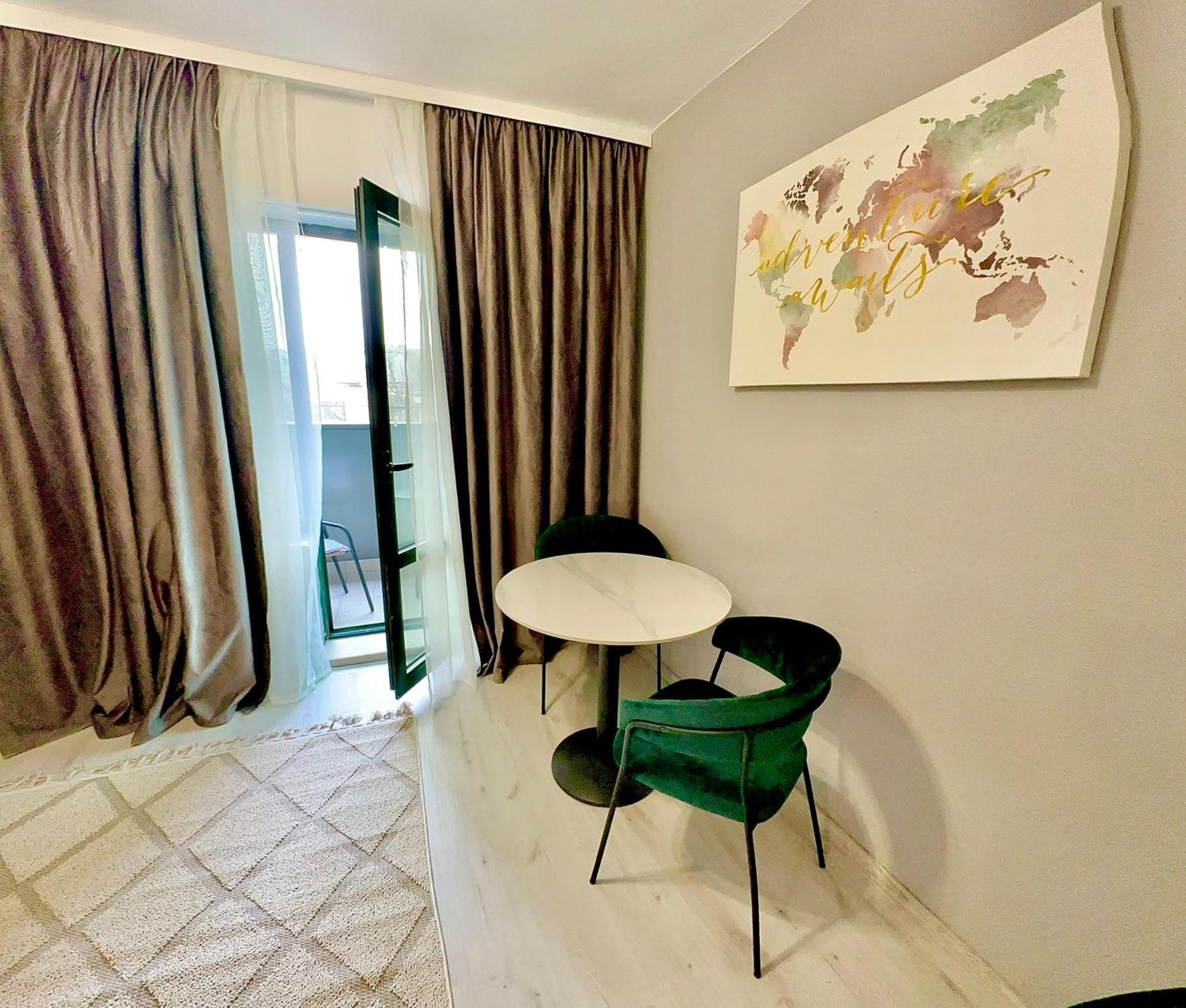 Hotel Green House Craiova Exterior foto